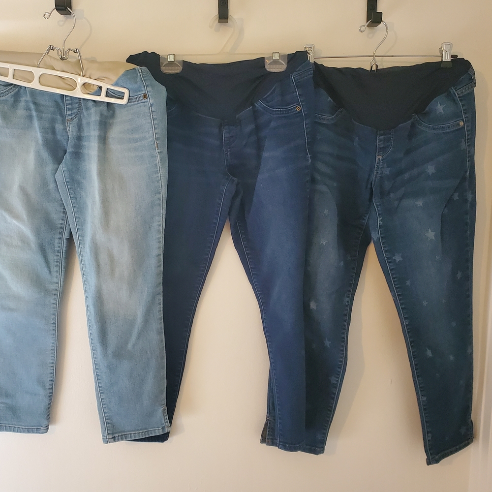Set Of 3 Maternity A glow Crop Jeggings Size 6